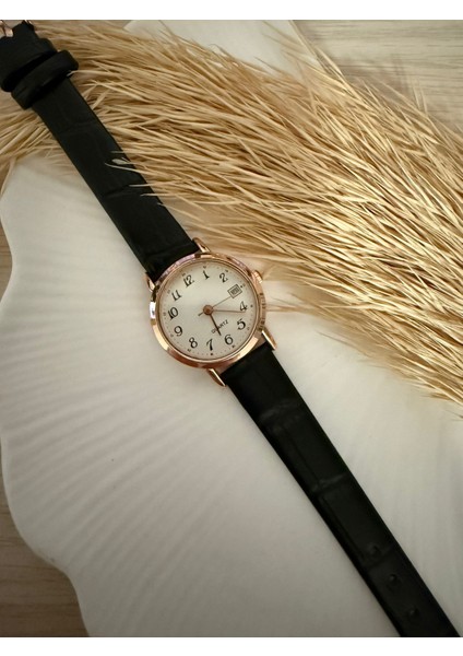 Retro Minimal Deri Kordon Vintage Kadın Kol Saati modelleri