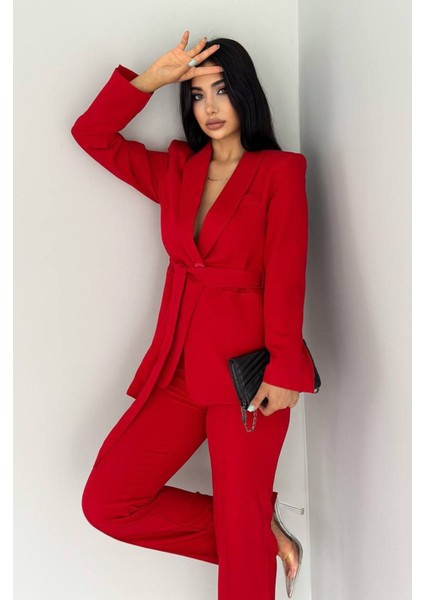 Kadın Bağlamalı Sahte Cepli Kemerli Şal Yaka Blazer Ceket Boru Paça Esnek Pantolon Takım Elbise