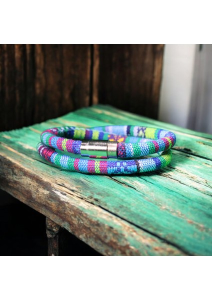 Etnik Motifli Kumaş Sargı Bileklik – Şıklık ve Renk Cümbüşü