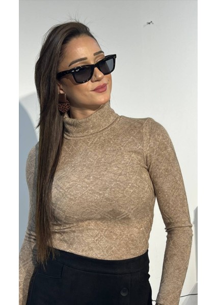 Desenli Tam Balıkçı Triko Bluz Camel modelleri