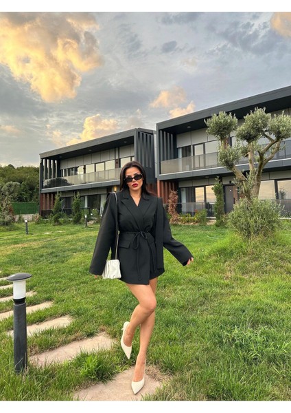 Kadın Oversize Tasarım Bağlamalı Blazer Ceket