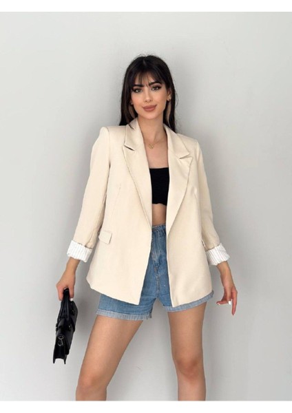 Kadın Kruvaze Yaka Düğmesiz Cepli Çizgi Desenli Astarlı Katlanabilir Kol Blazer Ceket modelleri
