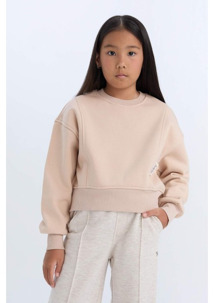 Kız Çocuk Relax Fit Bisiklet Yaka Basic Düz İçi Yumuşak Tüylü Sweatshirt D4298A824WN fırsatları