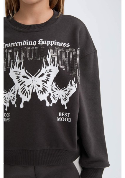 Kız Çocuk Oversize Geniş Kalıp Bisiklet Yaka Baskılı Sweatshirt D4386A824WN indirimleri