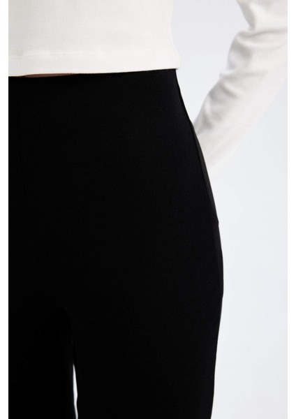 Flare Fit Casual Basic Pantolon D8096AX24AU