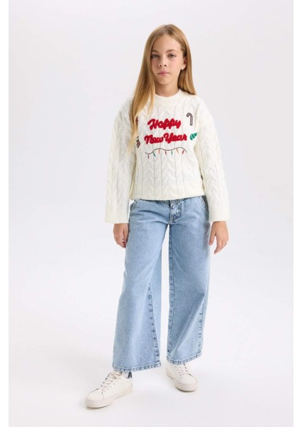 Kız Çocuk Ekru Oversize Geniş Kalıp Bisiklet Yaka Yılbaşı Temalı Triko Kazak D2673A824WN fırsatları