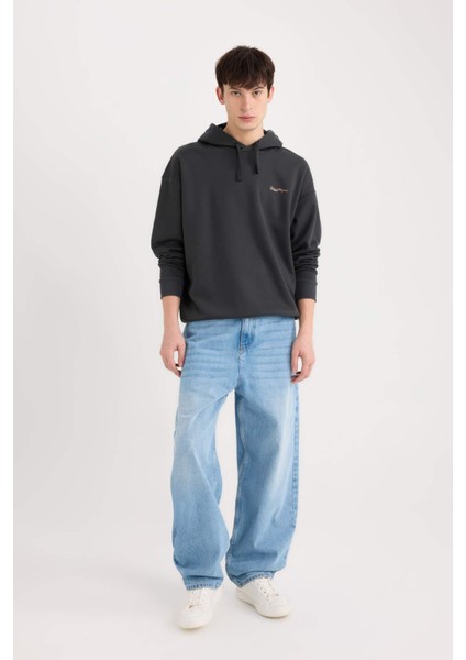 Boxy Fit Kapüşonlu Sırt Baskılı Sweatshirt D0854AX24AU fiyatları
