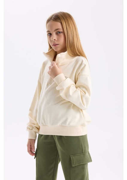 Kız Çocuk Relax Fit Dik Yaka Yarım Fermuarlı Baskılı Sweatshirt D0620A824AU