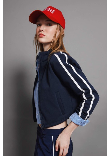 Fitted Dik Yaka Basic Düz Cepli Fermuarlı Sweatshirt D4751AX24AU