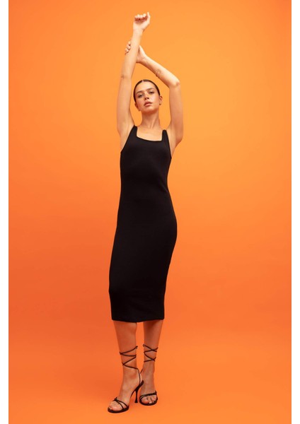 Bodycon Vücuda Oturan Basic Düz Kare Yaka Fitilli Kaşkorse Kolsuz Midi Elbise Z7577AZ23SM