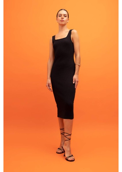 Bodycon Vücuda Oturan Basic Düz Kare Yaka Fitilli Kaşkorse Kolsuz Midi Elbise Z7577AZ23SM
