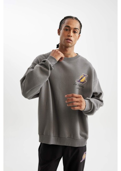 Fit NBA Los Angeles Lakers Oversize Geniş Kalıp Bisiklet Yaka Kalın Sweatshirt C9254AX24AU