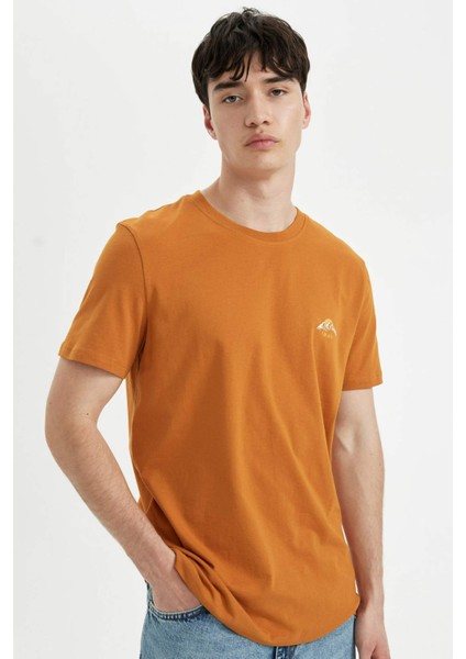 %100 Pamuk Slim Fit Dar Kesim Bisiklet Yaka Baskılı Kısa Kollu Tişört C6914AX24SM