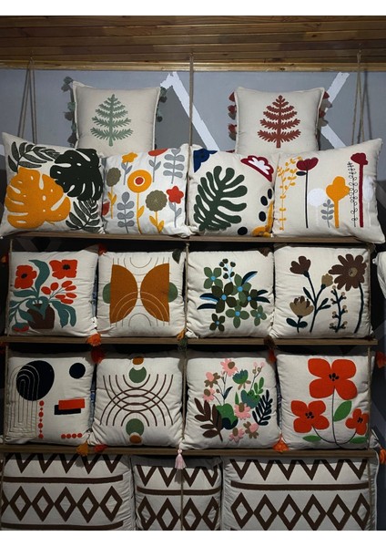 Çiçek Desenli 2’li 43 x 43 Ebatında Kırlent Kılıfı fırsatları