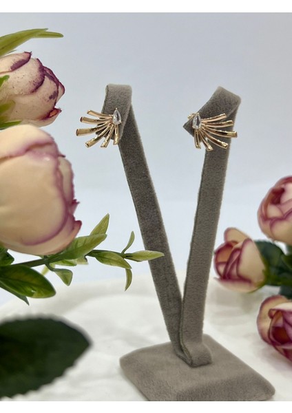Özel Seri Zirkon Taşlı Plaka Detay Çoklu Görünüm Küpe (18K Gold 1,5x1,5cm)