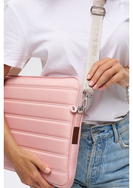 Su Geçirmez Kumaş Laptop Kılıfı 15.6" ve 16" Inç Pembe