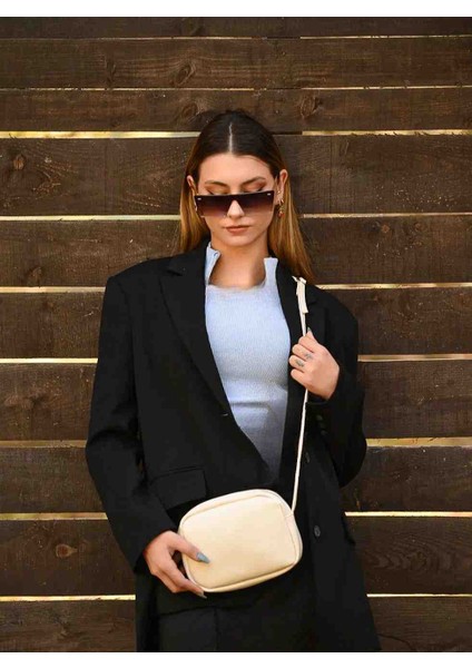 Tarz Krem Colorshere Askılı Urban Omuz Çantası fırsatları