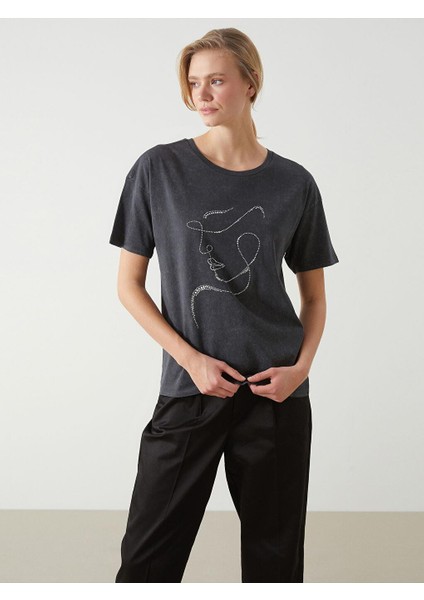 Lcw Vision Bisiklet Yaka Taşlı Kadın Tişört