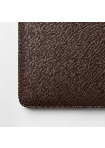 Ultra Ince Zarf 16" MacBook Pro Kılıfı - M3/M2/M1 Uyumlu