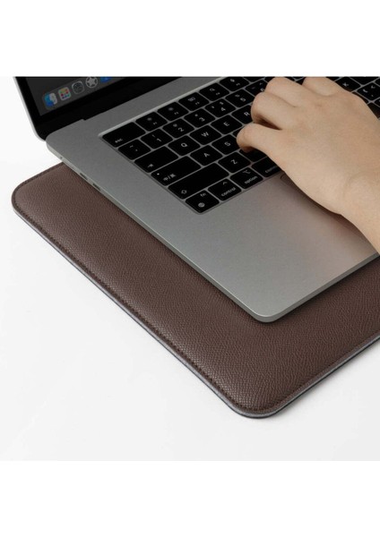 Ultra Ince Zarf 16" MacBook Pro Kılıfı - M3/M2/M1 Uyumlu
