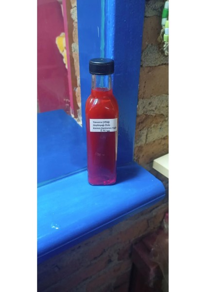 El Yapımı Içilebilir Güneşte Bekletilmiş Kırmızı Kantaron Yağı 250 ml Cam Şişe