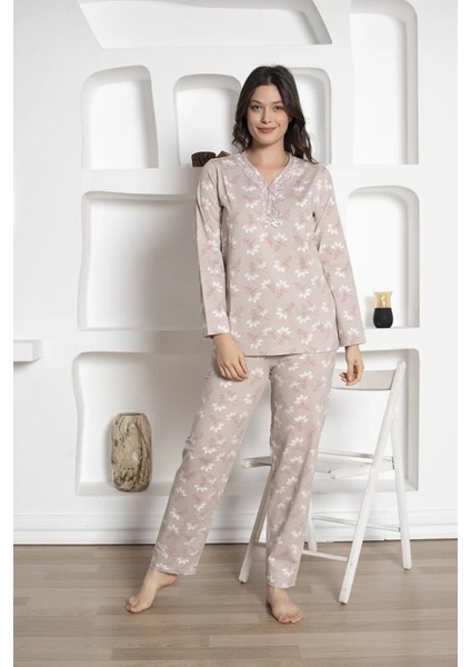 Kadın Çiçek Desen V Yaka 3 Düğmeli Pamuklu Uzun Kol Mevsimlik Pijama Takımı