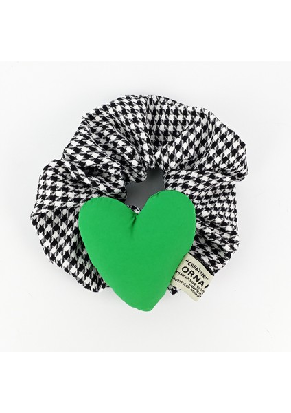 Büyük Boy Kaz Ayağı Desen Yeşil Kalp Scrunchie Toka