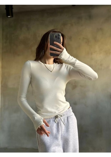 Parmak Geçmeli Buzi Body - Beyaz
