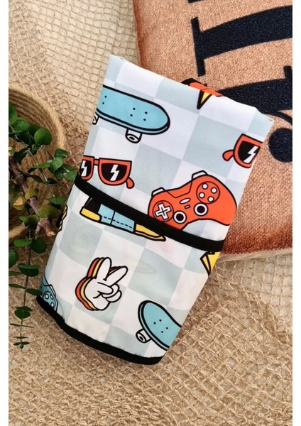 Play Desenli Sıvı Geçirmez Unisex Aktivite ve Mama Önlüğü 6-24 Ay fırsatları