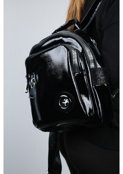 Straw Siyah Kırışık Rugan Kadın Sırt Çantası fiyatları