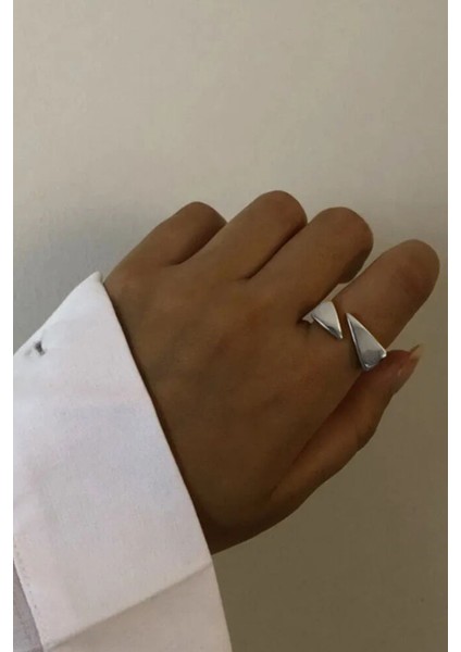 Silver Kadın Üçgen Önden Ayarlanabilir Yüzük fiyatları