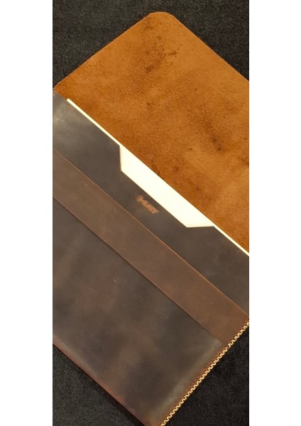 Macbook Kılıfı Kahve Nubuk Hakiki Deri 13" Macbook Pro ve Air Taşıma Çantası fiyatları