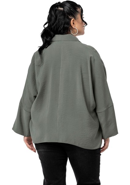 Büyük Beden Düğme ve Kol Detaylı Kısa Haki Gömlek modelleri