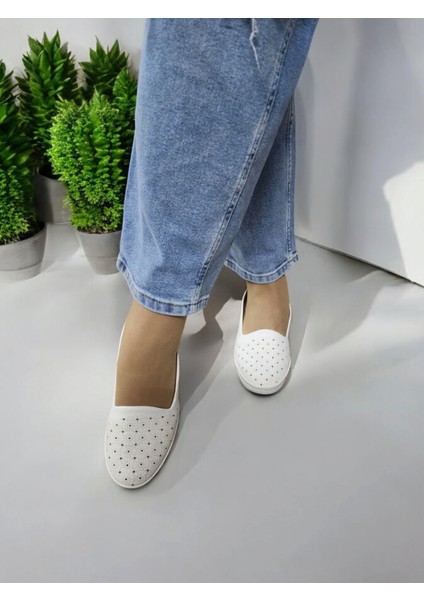 Kadın Kaydırmaz Taban Lazer Kesim Delikli Ev ve Dışarı Babeti modelleri