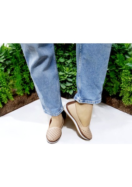 Kadın Kaydırmaz Taban Lazer Kesim Delikli Ev ve Dışarı Babeti fiyatları