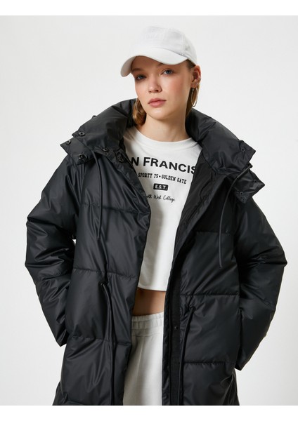 Uzun Şişme Mont Kapüşonlu Su Itici Özellikli Fermuarlı Cepli modelleri