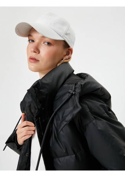 Uzun Şişme Mont Kapüşonlu Su Itici Özellikli Fermuarlı Cepli fırsatları