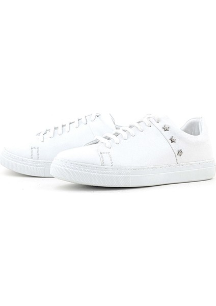 Hakiki Deri Kadın Beyaz Bağcıklı Yıldızlı Sneaker Ayakkabı