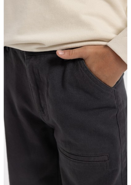 Erkek Çocuk Loose Fit Standart Paça Gabardin Pantolon A5728A823WN indirimleri