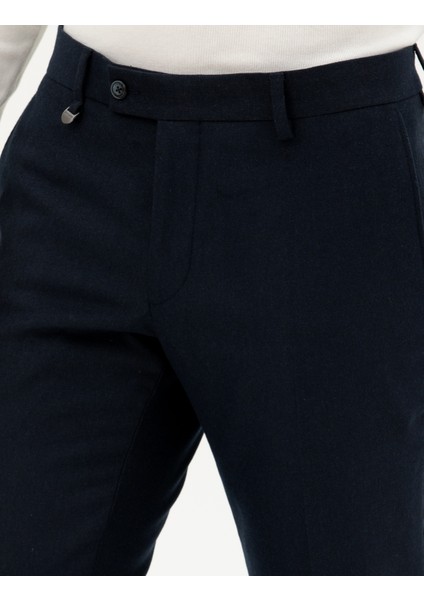 Erkek Lacivert Slim Fit Kumaş Pantolon 50293433-VR033