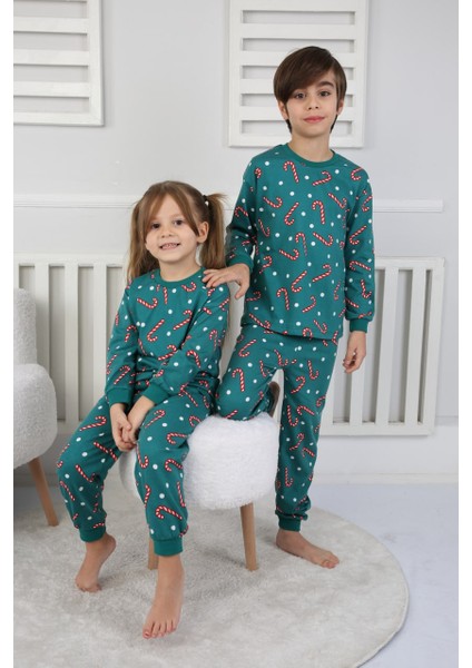 Yılbaşı Baskılı Pamuk Uzun Kollu Çocuk Pijama Takımı (3,4,5,6,7,8 Yaş)