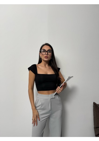 Kadın Crop Tişört Kısa Kollu Kare Yaka Basic Tişört