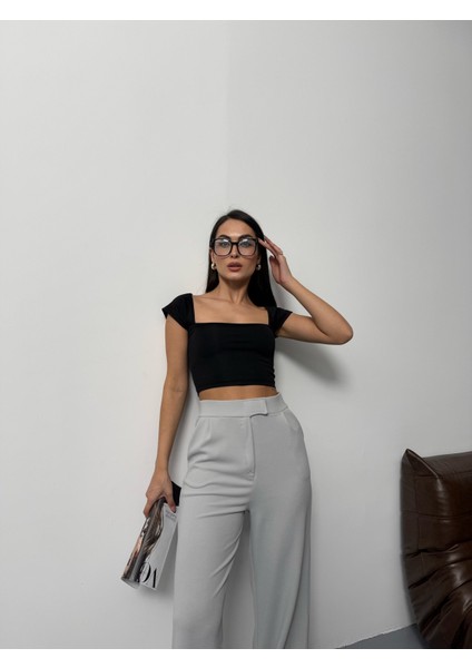 Kadın Crop Tişört Kısa Kollu Kare Yaka Basic Tişört indirimleri