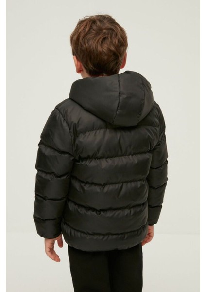 Erkek Çocuk Su ve Rüzgar Geçirmez Kapüşonlu Coat Şişme Mont_siyah fırsatları