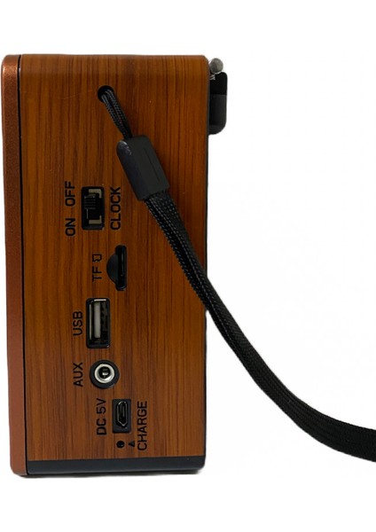 1647 Bluetooth Hoparlör Saatli Nostalji Radyo LED Flash Fener Işıklı Usb/tf Kart Giriş Şarjlı Bataryalı modelleri