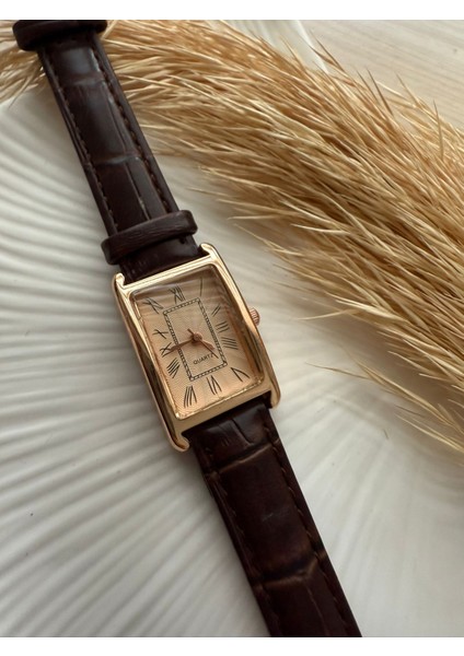 Retro Minimal Deri Kordon Vintage Kadın Kol Saati indirimleri