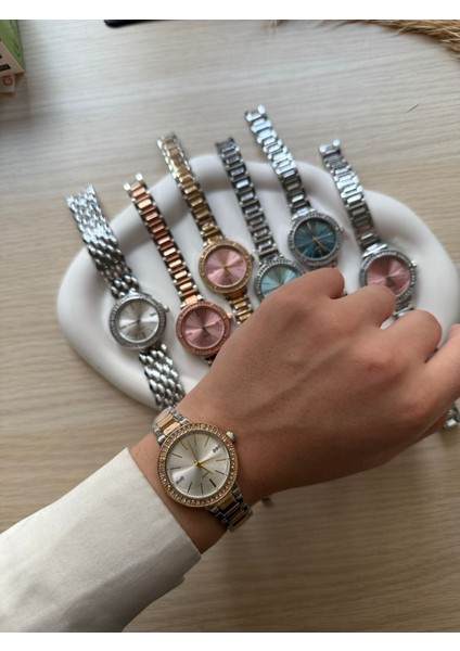 Retro Minimal Büyük Kadran Kordon Vintage Kadın Kol Saati modelleri