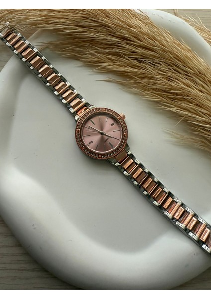 Retro Minimal Büyük Kadran Kordon Vintage Kadın Kol Saati