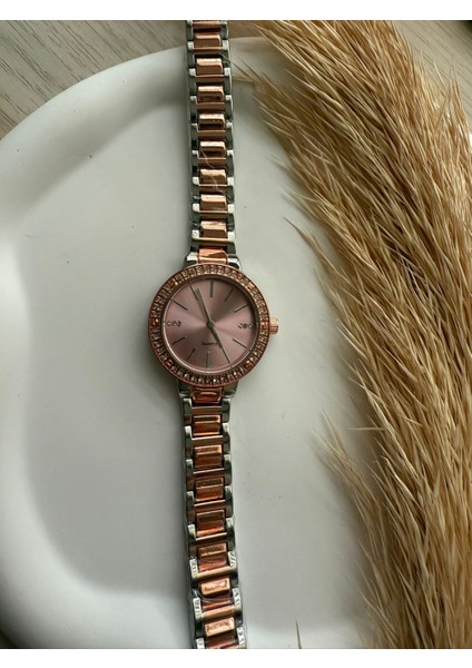 Retro Minimal Büyük Kadran Kordon Vintage Kadın Kol Saati