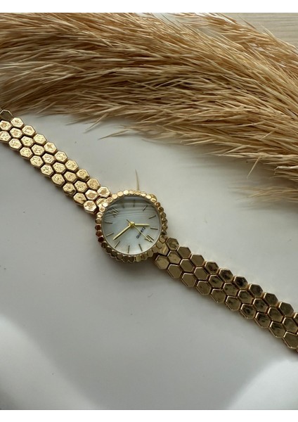 Retro Minimal Hasır Kordon Vintage Kadın Kol Saati modelleri